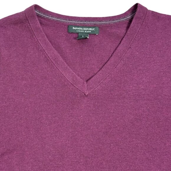 Banana Republic Luxury SILK CASHMERE Blend V-Neck Sweater Purple Plum MENS Sz L - Picture 3 of 7